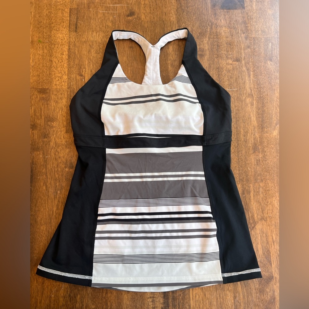 Lululemon Black and white tank.